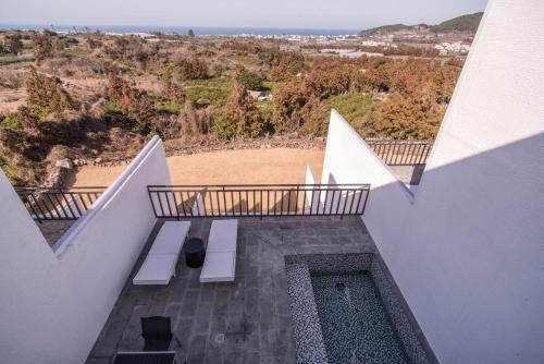 Hotel Jeju Aewol Poolvilla