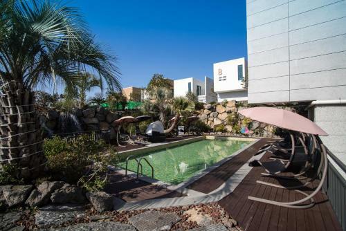 Hotel Jeju Aewol Poolvilla