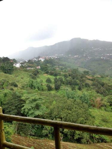 Hostal Baan Ruam Cha