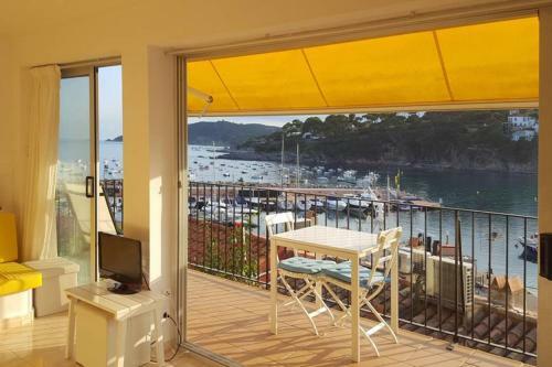 Luxury Apartment In Front Of The Sea