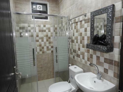 Amro Petra Apartment