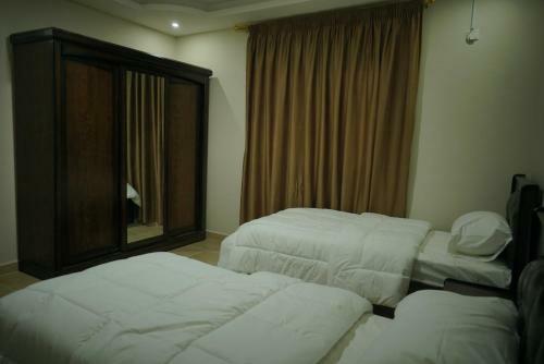 Amro Petra Apartment