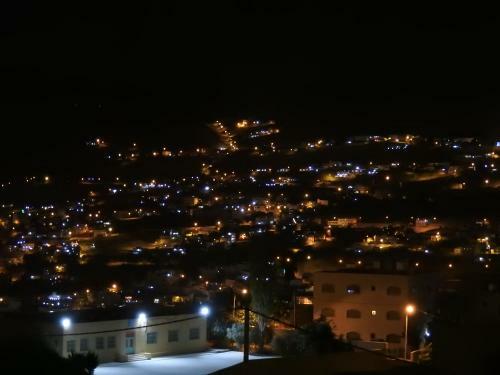 Amro Petra Apartment