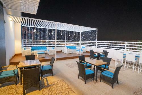 Grand Mirage Hotel