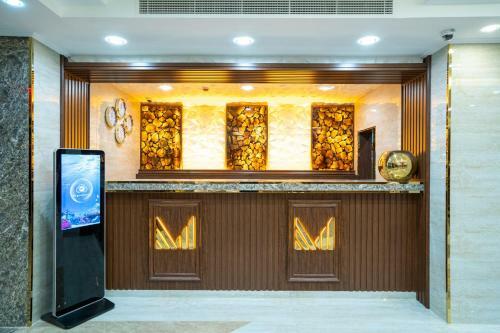Grand Mirage Hotel