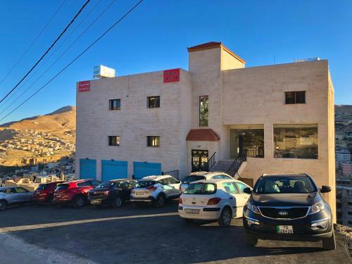 Rakan Apartments