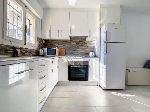 Bungalow With Private Pool - 5809
