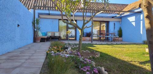 La Casita Azul