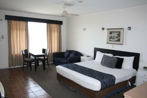 Lakeview Motel And Apartments