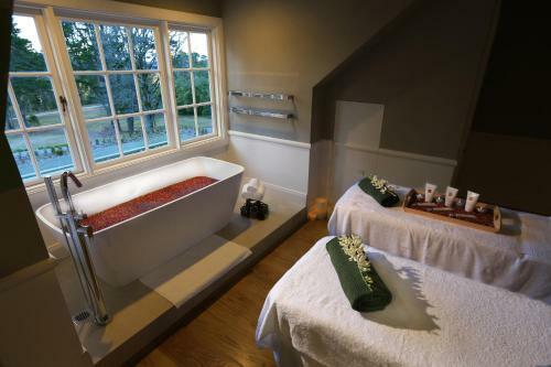 Hotel Parklands Country Gardens & Lodges