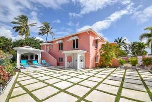 Blessed Manor By Bsl Rentals