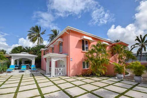Blessed Manor By Bsl Rentals