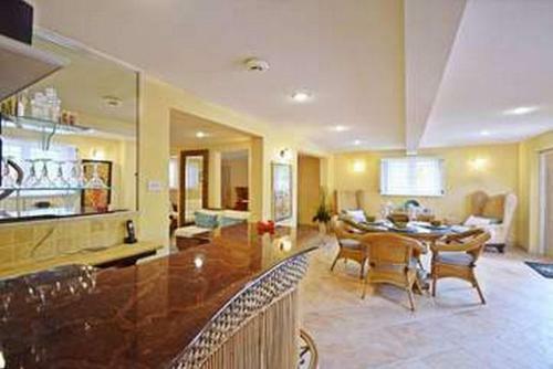 Blessed Manor By Bsl Rentals