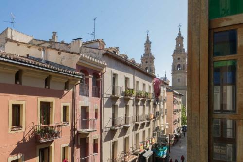 Los Apartamentos de Elena, Centro Hist�rico Y Ascensor