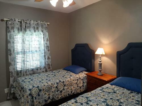 Apartamento Airbnb Moon Gate West