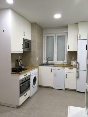 Centrico Apartament Al Lado de La Estacion D Tren