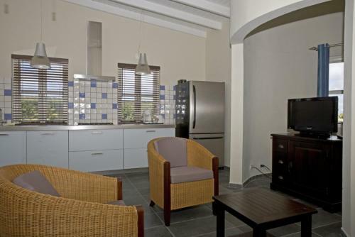 Hotel Bonaire Luxury Suites By Vrhost