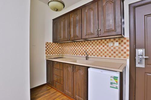 Hotel Oyo 288 Diafati Residential Units