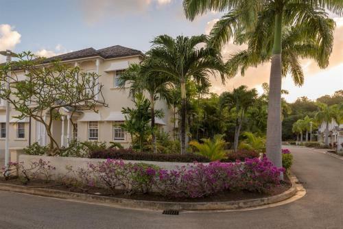 Shimmers, Stunning, Stylish West Coast Villa