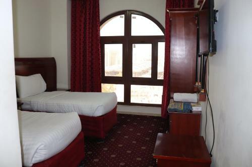 Hotel Karam Taibah Almasi