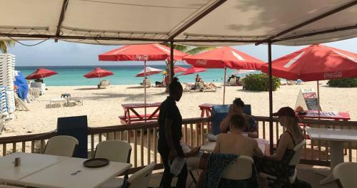 Apartamento White Sands Beach Villas - Villa D