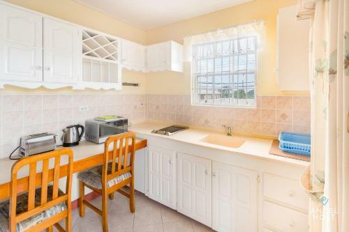 Apartamento Cozy Stay In Oistins By Angel Host