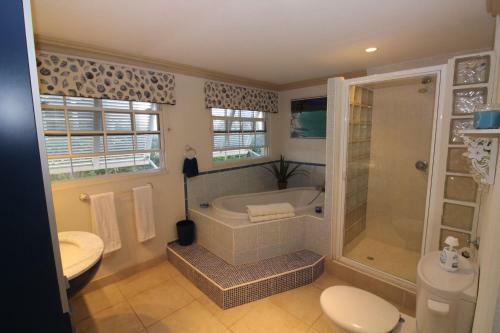Beachfront Apartment In St. Lawrence Gap - Close To Your Every Need