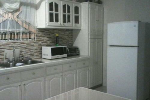 Apartamento Beautiful Ocean Breeze Home In Silver Hill