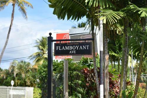 Stylish Apartment 3 Min From Beach Away! Paradise
