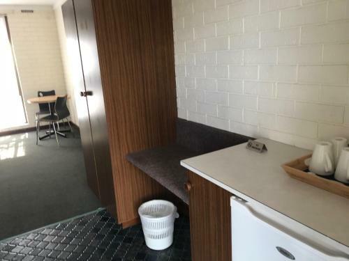 Amaroo Motel