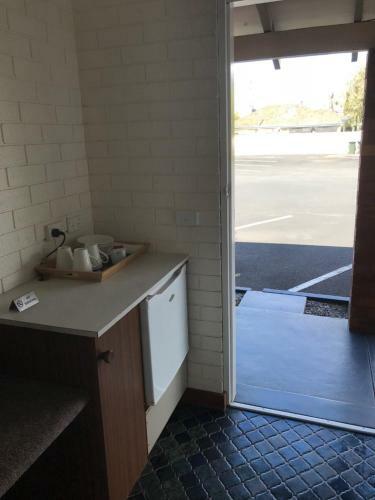 Amaroo Motel