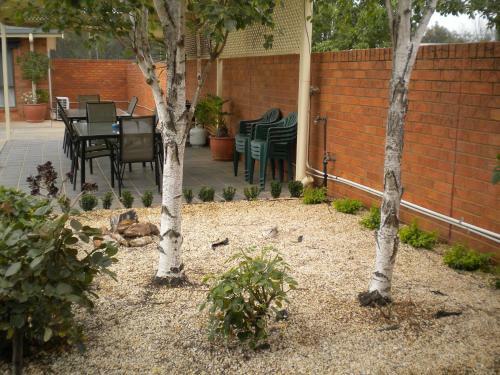 Moama Central Motel