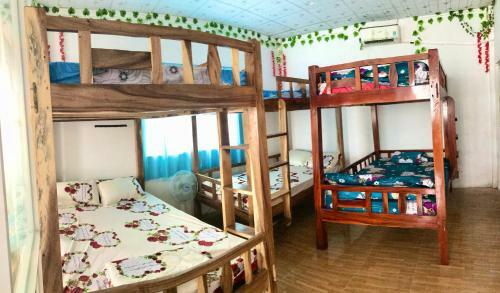 Hostal Duong Duong House