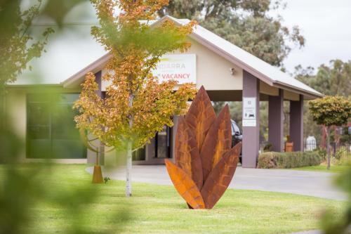 Hotel Tindarra Resort (Formerly Known As Echuca Moama Murray River Resort)