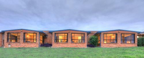 Jacaranda Motor Lodge