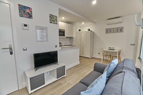 Apartamento Malib� Canteras Studio 8 - Playa, Wifi, Smarttv, AC