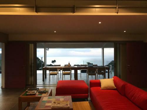 Deshaies Villa Gajah Mada