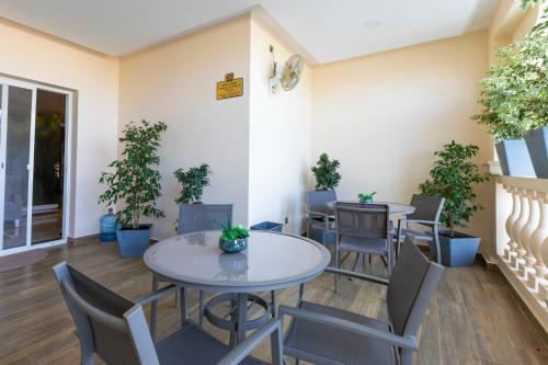 Remaj Hotel