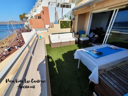 Pura Vida Las Canteras Apartment
