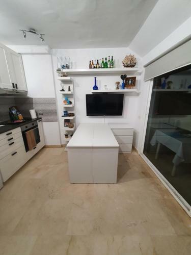 Pura Vida Las Canteras Apartment