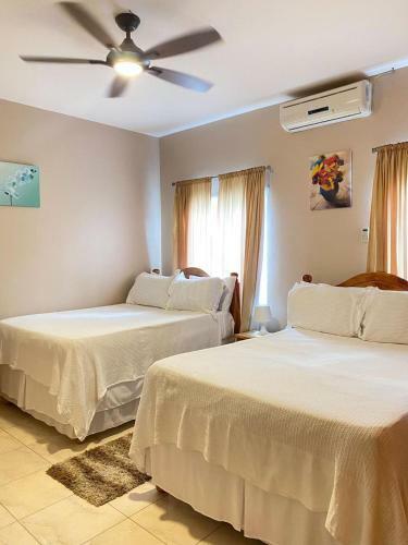 5-bed Villa And Pool In Runaway Bay Jamaica