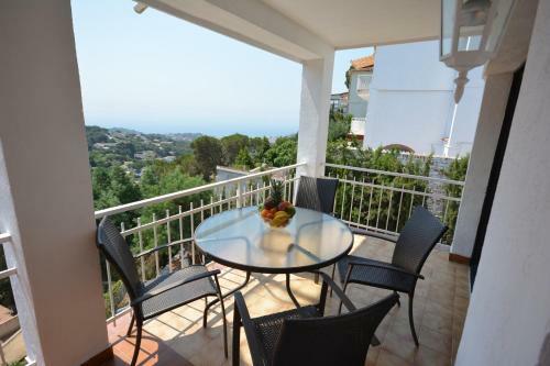 Lloret Apartments
