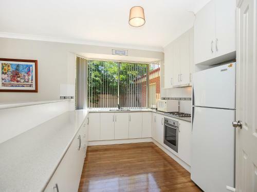 All Seasons Port Elliot Holiday House