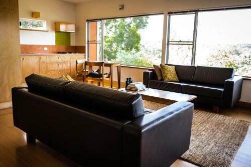 Lodge Hilltop Studios