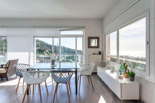 Villa Holiday House In A Garden With View