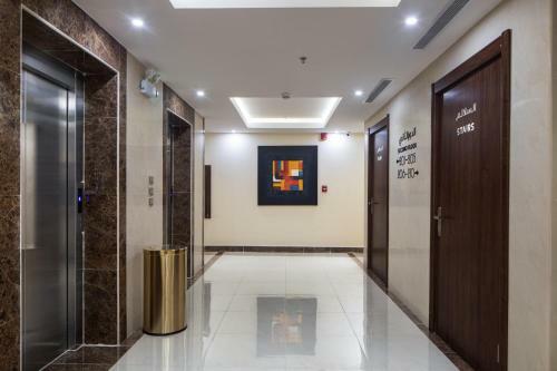 Hotel Mirada Purple - Zahra