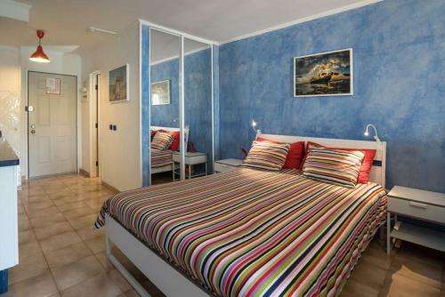 Cosmocom Apartments In Tenerife