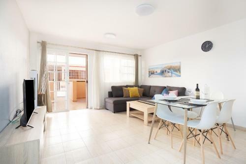 Apartamento Home2book The Heights Los Cristianos, Pool
