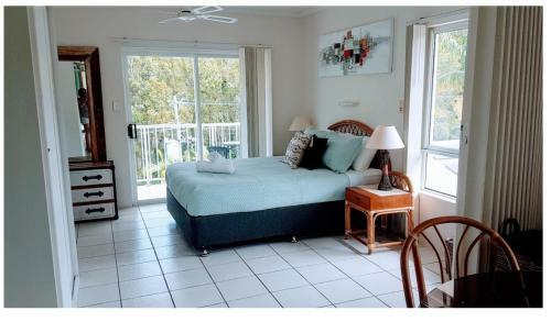 Cairns Golden Sands Beachfront Apartments