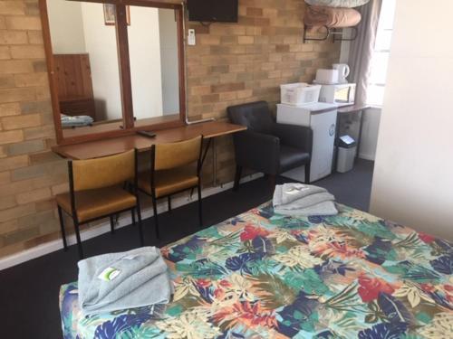 Governors Hill Motel